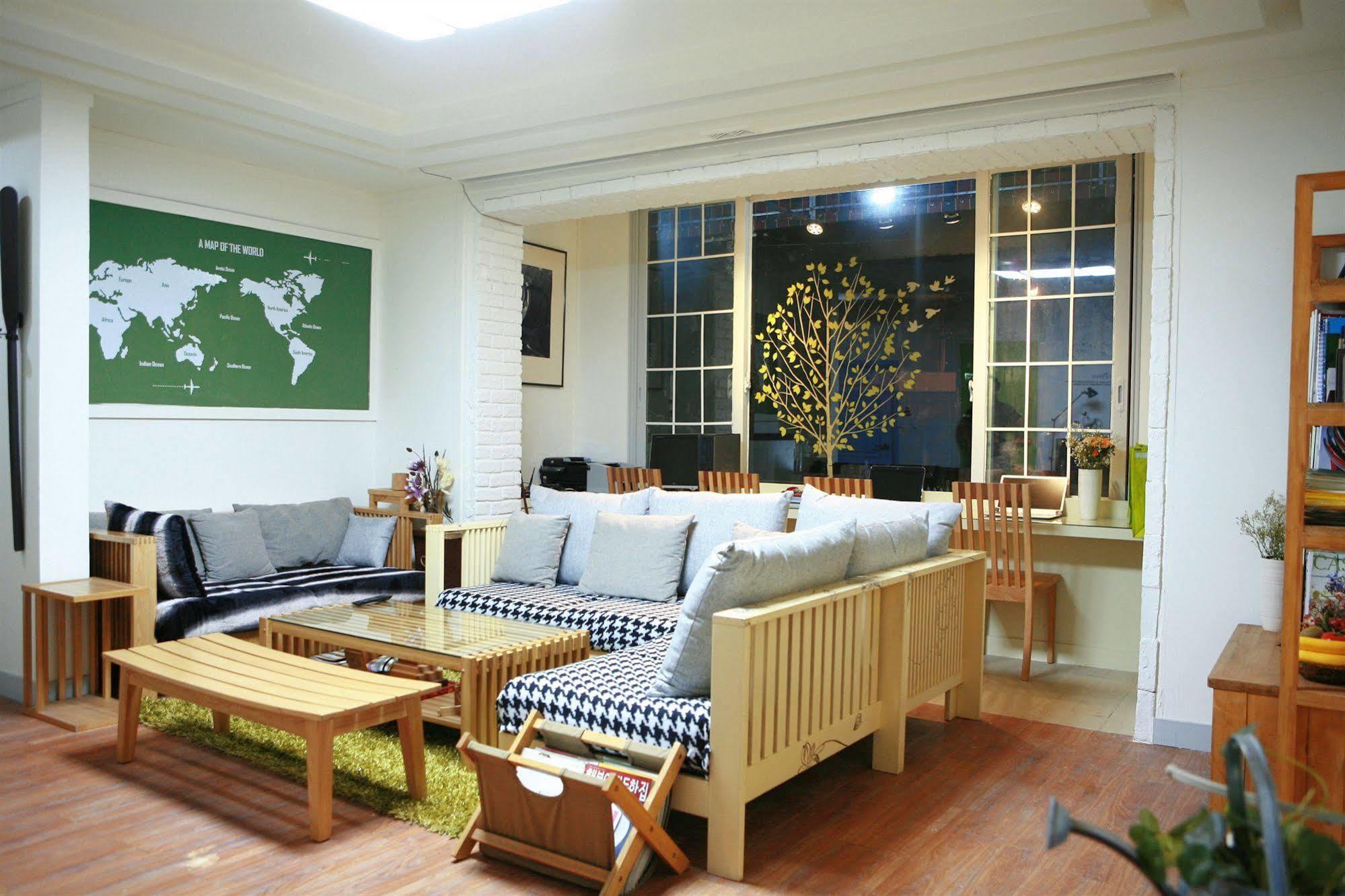 Guesthouse Mate Busan Bagian luar foto