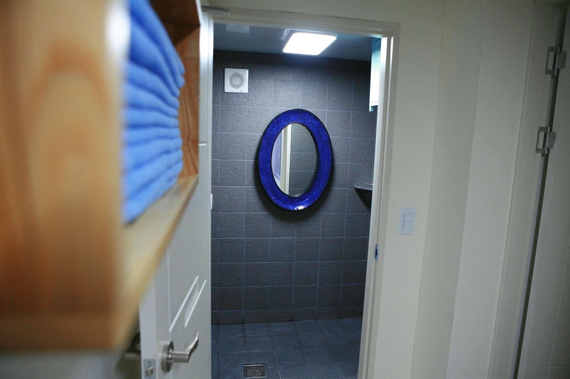 Guesthouse Mate Busan Bagian luar foto