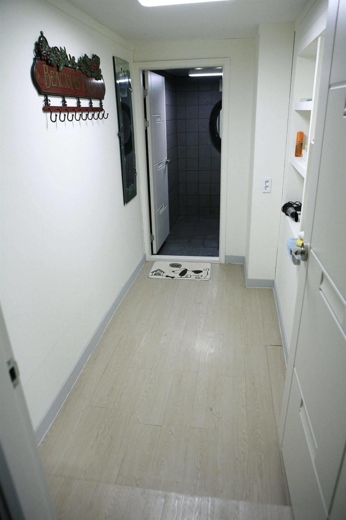 Guesthouse Mate Busan Bagian luar foto